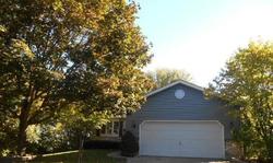 Pre-foreclosure in  RHODES ST Woodstock, IL 60098