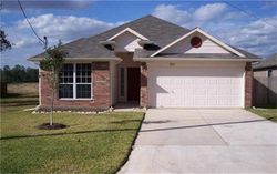 Pre-foreclosure in  SHADY PINE DR Conroe, TX 77301