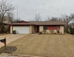 Pre-foreclosure in  E 133RD PL Glenpool, OK 74033