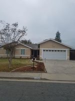 Pre-foreclosure Listing in N PALM ST WOODLAKE, CA 93286