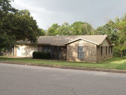 Pre-foreclosure in  ERATH ST Fort Worth, TX 76119