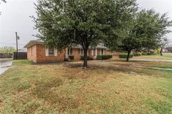 Pre-foreclosure in  MEADOW LN Mesquite, TX 75150