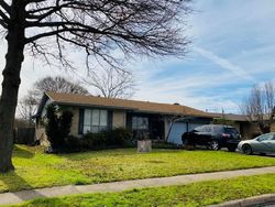 Pre-foreclosure in  CANDLEBERRY DR Mesquite, TX 75149