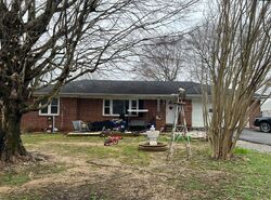 Pre-foreclosure in  MOODYVILLE LOOP Byrdstown, TN 38549