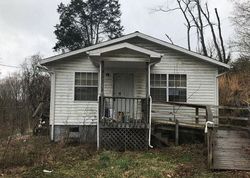 Pre-foreclosure in  BACK VALLEY RD La Follette, TN 37766