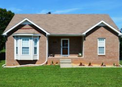 Pre-foreclosure in  AMY AVE Clarksville, TN 37042