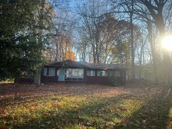 Pre-foreclosure in  STRADER RD Akron, OH 44305