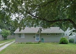 Pre-foreclosure in  GAYLORD DR Akron, OH 44320