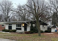 Pre-foreclosure in  PENNIE ST Dearborn Heights, MI 48125