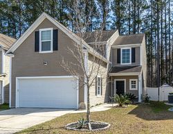 Pre-foreclosure in  RUNNING OAK DR Bluffton, SC 29910