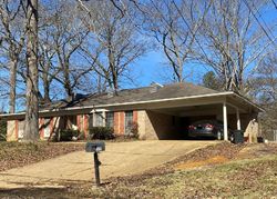 Pre-foreclosure in  SOUTHHAVEN CIR Jackson, MS 39204