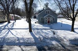  E Prairie St, Belle Plaine MN