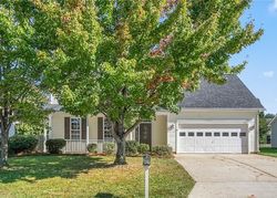 Pre-foreclosure in  BENT TRACE DR High Point, NC 27265