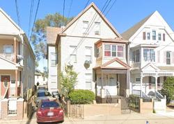 Pre-foreclosure in  SPRING ST New Haven, CT 06519
