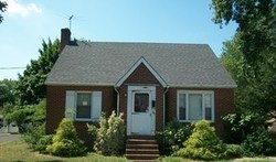 Pre-foreclosure in  AUSTIN AVE Glendora, NJ 08029