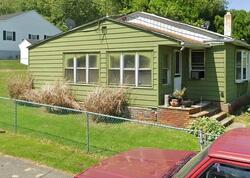 Pre-foreclosure in  VALLEY GREEN AVE Woodbury, NJ 08096