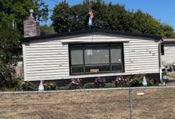 Pre-foreclosure in  SW NORMAN ST Clatskanie, OR 97016