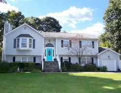 Pre-foreclosure in  RAINBOW CT Middle Island, NY 11953