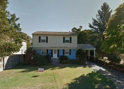 Pre-foreclosure Listing in E 10TH ST HUNTINGTON STATION, NY 11746