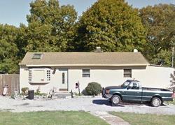 Pre-foreclosure in  E OAKDALE ST Bay Shore, NY 11706