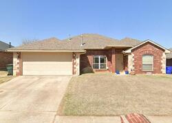 Pre-foreclosure in  DOLLINA CT Norman, OK 73069