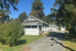 Pre-foreclosure in  SEYBOLT AVE Otisville, NY 10963