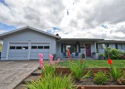 Pre-foreclosure in  14TH AVE NE Salem, OR 97303