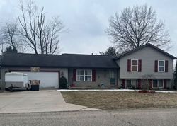 Pre-foreclosure in  BYRAN DR Holland, MI 49424