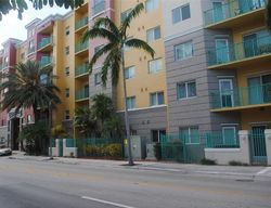 Pre-foreclosure in  SW 70TH ST  Miami, FL 33143