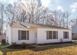 Pre-foreclosure in  OLD LOVE POINT RD Stevensville, MD 21666