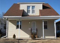 Pre-foreclosure in  IOWA ST Granite City, IL 62040