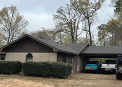 Pre-foreclosure in  DOGWOOD TRL Haughton, LA 71037