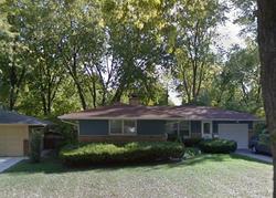 Pre-foreclosure in  EVERGREEN ST Saint Charles, IL 60174