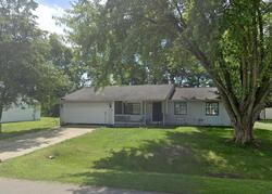 Pre-foreclosure in  CHAUCER DR Columbus, IN 47201