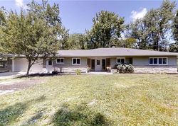 Pre-foreclosure in  W SUNSET LN Elwood, IN 46036