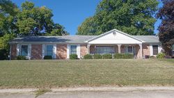 Pre-foreclosure in  SPRING VALLEY DR Anderson, IN 46011