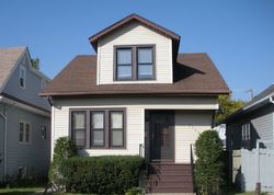 Pre-foreclosure in  N MASON AVE Chicago, IL 60646