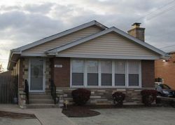 Pre-foreclosure in  S LOOMIS ST Riverdale, IL 60827