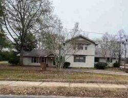Pre-foreclosure in  COURTLAND AVE Fort Valley, GA 31030