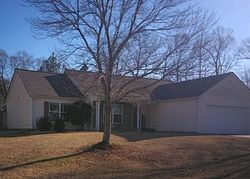 Pre-foreclosure in  CREEKDALE DR Commerce, GA 30529