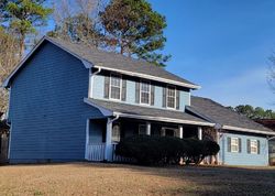 Pre-foreclosure in  BEECHWOOD TRCE Riverdale, GA 30274