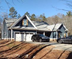 Pre-foreclosure in  WINDJAMMER LN Nicholson, GA 30565