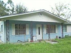 Pre-foreclosure in  NEWBERRY LN Haines City, FL 33844