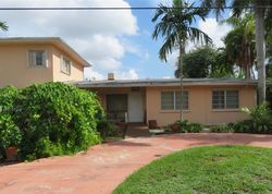 Pre-foreclosure in  SE 13TH ST Fort Lauderdale, FL 33316