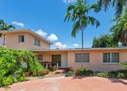 Pre-foreclosure in  SE 13TH ST Fort Lauderdale, FL 33316