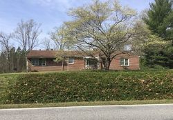 Pre-foreclosure in  WATSONS WOOD RD Crewe, VA 23930