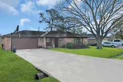 Pre-foreclosure Listing in SHARONDOAH DR HIGHLANDS, TX 77562