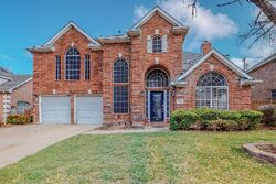  Salisbury Dr, Grand Prairie TX