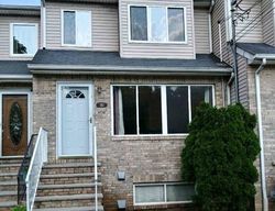 Pre-foreclosure in  BLOOMINGDALE RD Staten Island, NY 10309