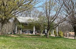 Pre-foreclosure in  TIMMONS DR Greencastle, PA 17225